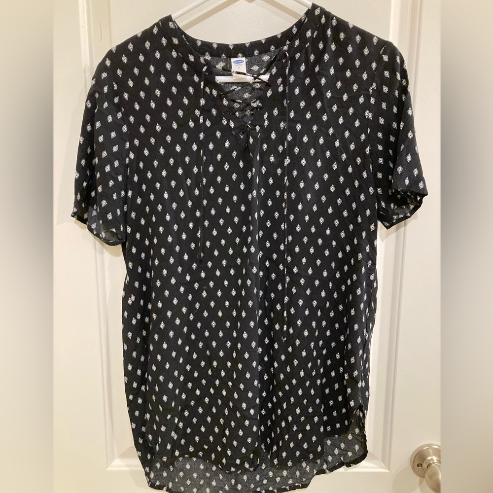 Relaxed Black Top ✨2 for 10✨